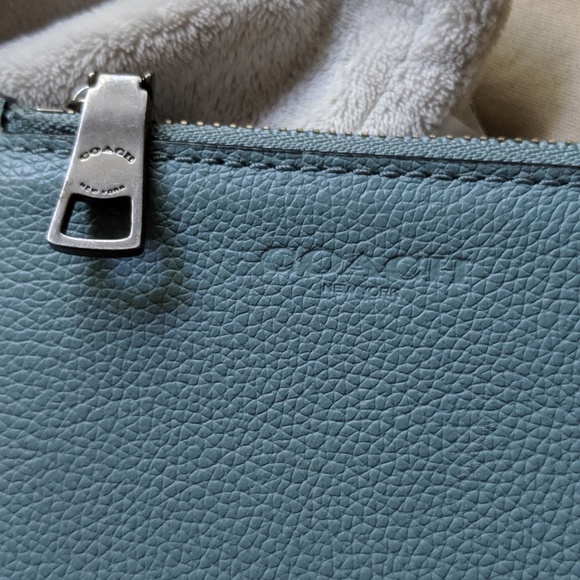 Coach Corner Zip ID Case - Picture 2 of 6